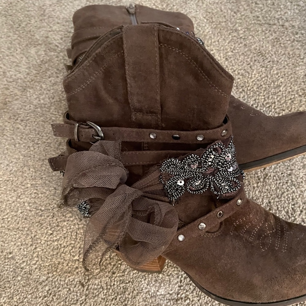 Booties - Picture 3 of 6